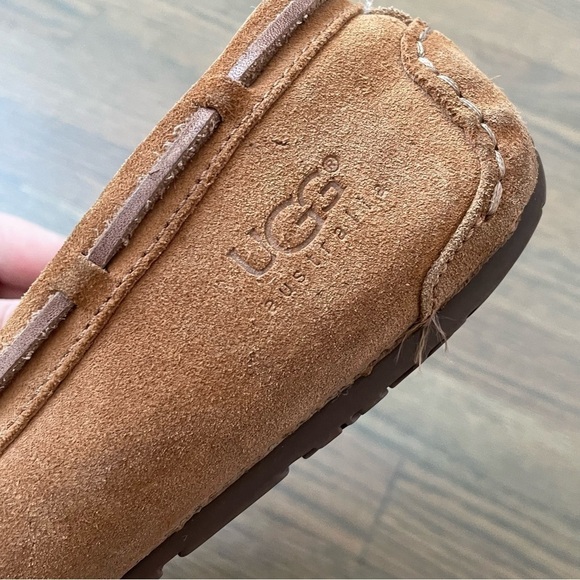 UGG® Olsen men’s suede leather slippers size 5 genuine sheepskin